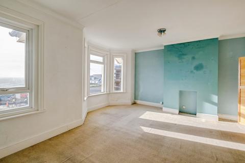 2 bedroom flat for sale, St. Catherines Road, Southbourne, Bournemouth, BH6