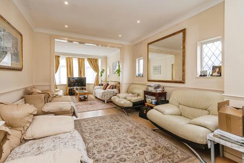 3 bedroom end of terrace house for sale, Burgess Avenue, London, NW9