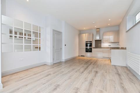 1 bedroom flat for sale, 41 Woodcote Valley Road, Purley, CR8