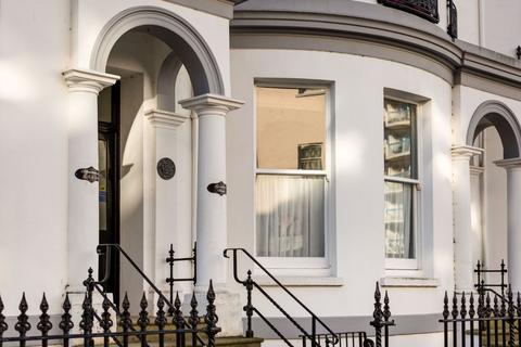 2 bedroom apartment for sale, 5-11 Hartington Place, Eastbourne, BN21