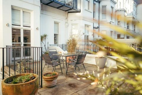 2 bedroom apartment for sale, 5-11 Hartington Place, Eastbourne, BN21