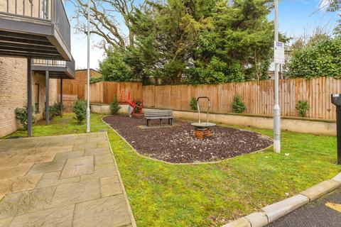 1 bedroom apartment for sale, Beagle Close, London, NW7