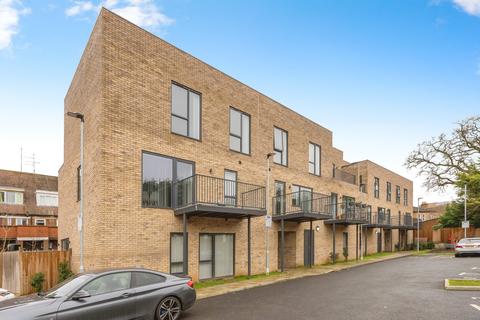 1 bedroom apartment for sale, Beagle Close, London, NW7