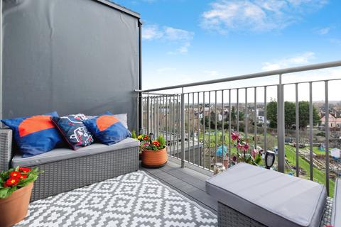 1 bedroom flat for sale, 38 Mill Green Road, Mitcham, CR4