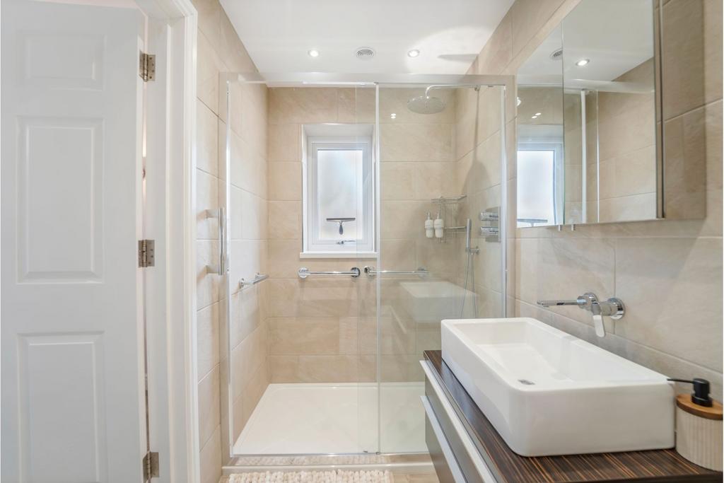 Annex En-Suite