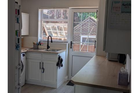 3 bedroom terraced house for sale, Pennytown Court, Alfreton, DE55
