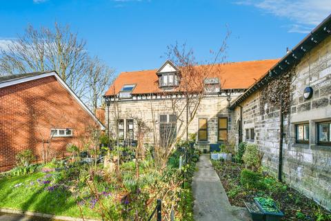 1 bedroom apartment for sale, Woodfield Drive, Harrogate, HG1