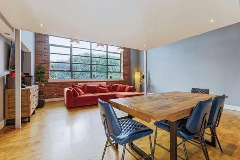 undefined, Templeton Court, Glasgow, G40