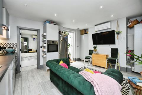 2 bedroom flat for sale, Prestonville Road, Brighton, BN1