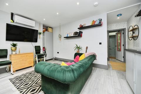 2 bedroom flat for sale, Prestonville Road, Brighton, BN1