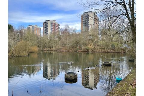 2 bedroom apartment for sale, 22 Lakeside Rise, Manchester, M9