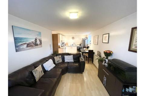 2 bedroom apartment for sale, 22 Lakeside Rise, Manchester, M9