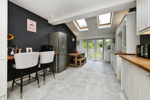 3 bedroom semi-detached house for sale, Hatch Road, Brentwood, CM15