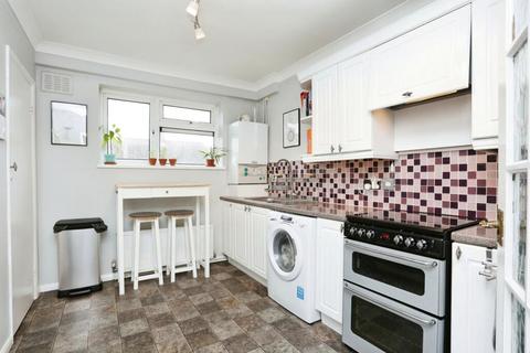2 bedroom maisonette for sale, Bristow Road, Bexleyheath, DA7