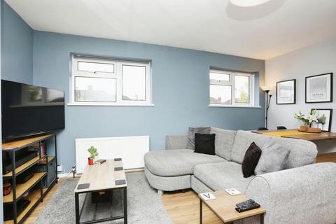 2 bedroom maisonette for sale, Bristow Road, Bexleyheath, DA7