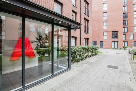 2 bedroom apartment for sale, Sillavan Way, Salford, M3