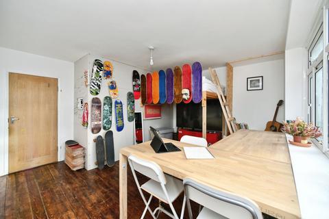3 bedroom flat for sale, Southwick Square, Brighton, BN42