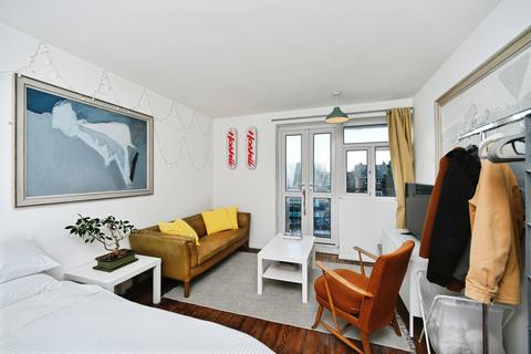 3 bedroom flat for sale, Southwick Square, Brighton, BN42