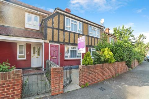 3 bedroom terraced house for sale, Hameway, London, E6