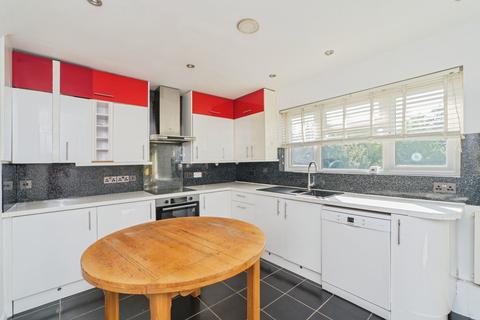 3 bedroom terraced house for sale, Hameway, London, E6