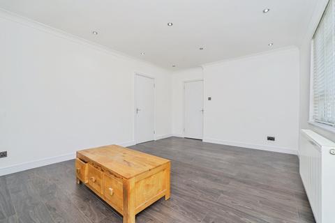 3 bedroom terraced house for sale, Hameway, London, E6
