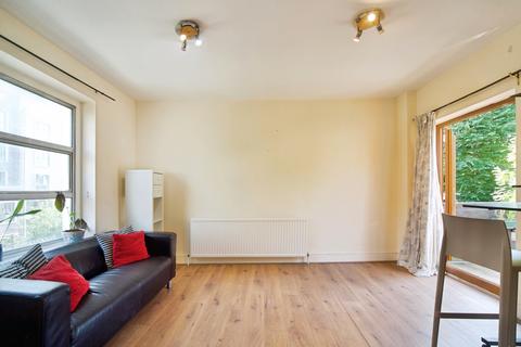 2 bedroom flat for sale, Agar Grove, London, NW1