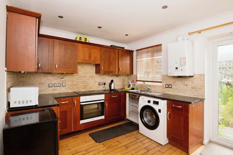 Stretford Road, Manchester, M15