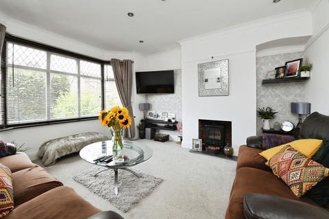 3 bedroom semi-detached house for sale, Daws Heath Road, Rayleigh, SS6