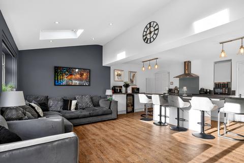 5 bedroom semi-detached house for sale, The Grange, Cubbington, Leamington Spa, CV32