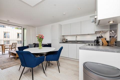 2 bedroom apartment for sale, 4 Cendal Crescent, London, E1