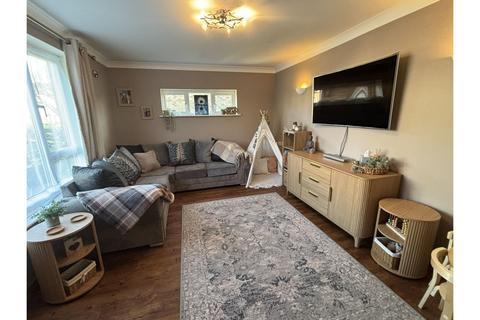 3 bedroom semi-detached house for sale, Blenheim Close, Louth, LN11