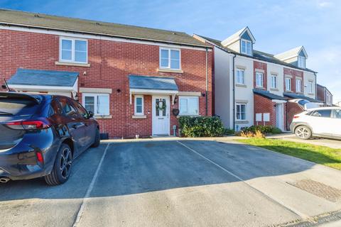 2 bedroom end of terrace house for sale, Camshaws Road, Lincoln, LN2