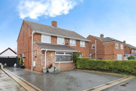 undefined, York Close, Barton-le-Clay, Bedford, MK45
