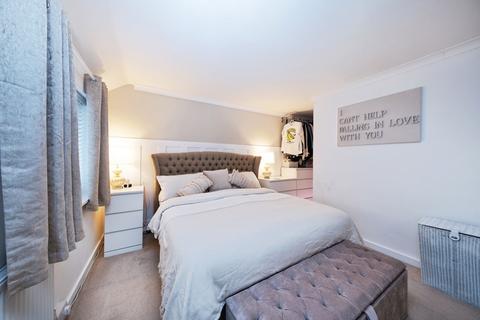 2 bedroom semi-detached house for sale, York Close, Barton-le-Clay, Bedford, MK45