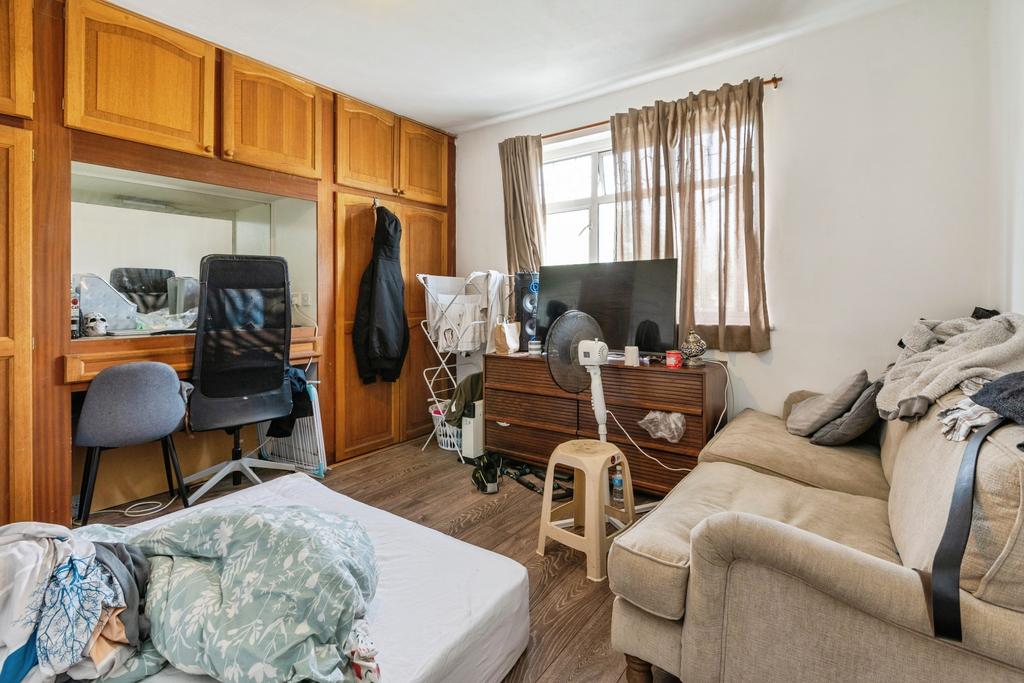 Reception/Bedroom