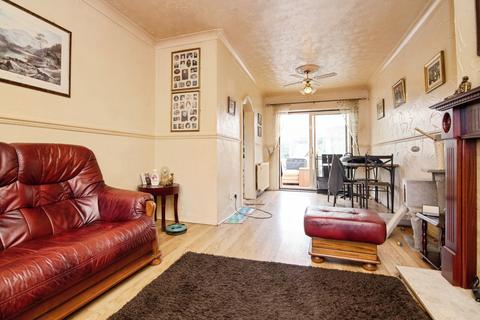 3 bedroom semi-detached house for sale, Oldacre Road, Oldbury, B68