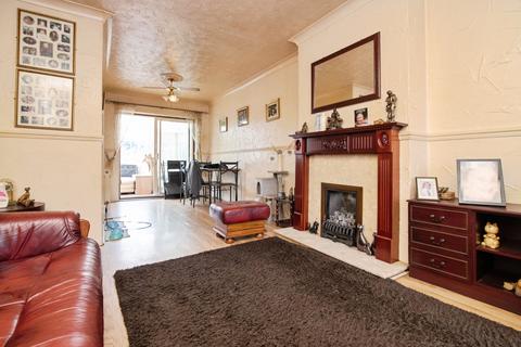 3 bedroom semi-detached house for sale, Oldacre Road, Oldbury, B68