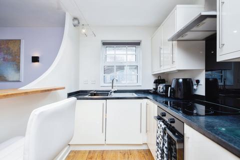 2 bedroom flat for sale, Potato Wharf, Manchester, M3