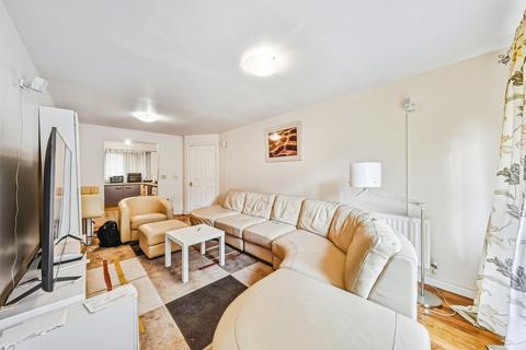 1 bedroom apartment for sale, Macarthur Close, Erith, DA8