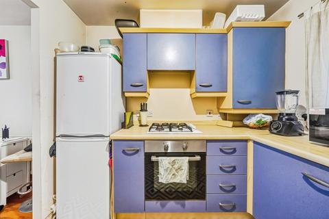 1 bedroom apartment for sale, Macarthur Close, Erith, DA8