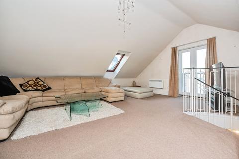 2 bedroom duplex for sale, West Street, Gravesend, DA11