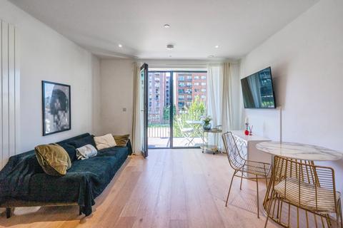 1 bedroom apartment for sale, 2 Regalia Close, London, E16