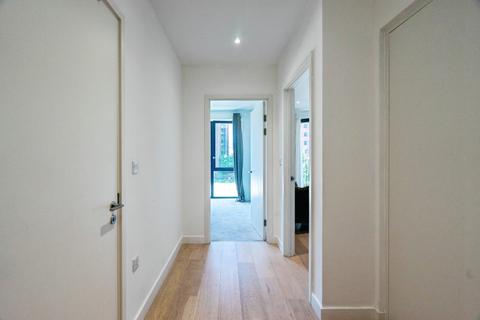 1 bedroom apartment for sale, 2 Regalia Close, London, E16