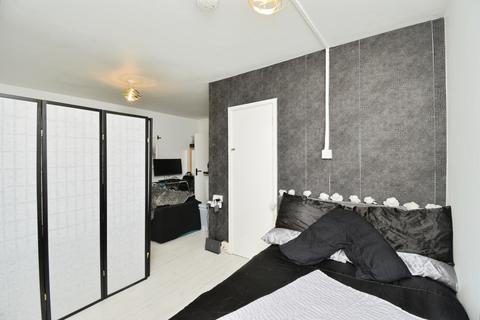 undefined, Poplar High Street, London, E14