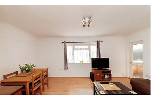 2 bedroom flat for sale, Fryent Way, London, NW9