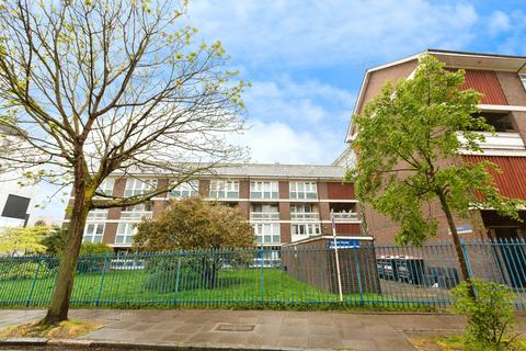 undefined, Barnabas Road, London, E9
