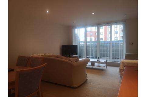 2 bedroom apartment for sale, Wards Wharf Approach, London, E16