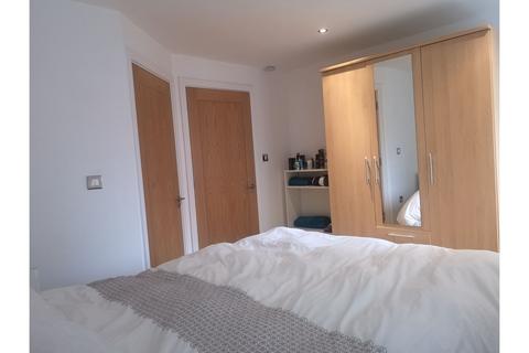 2 bedroom apartment for sale, Wards Wharf Approach, London, E16