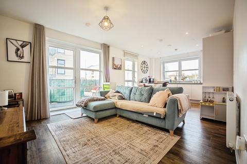 2 bedroom apartment for sale, Eastern Avenue, Swanscombe, DA10