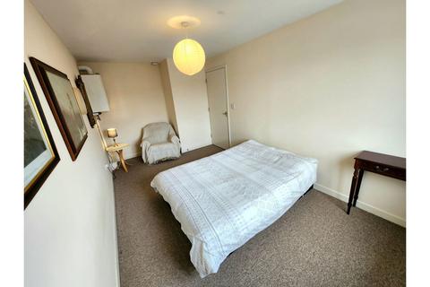 2 bedroom flat for sale, Avon Park, Bristol, BS5